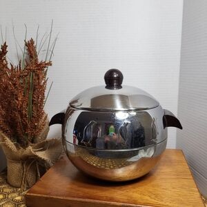 Vintage West Bend Penguin Hot & Cold Server Ice Bucket